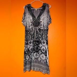 Large cold shoulder Bohemian style dress